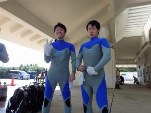 pb070022
